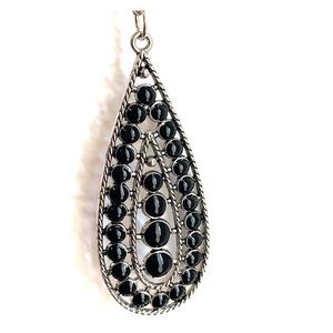 Paparazzi necklace with free matching earrings